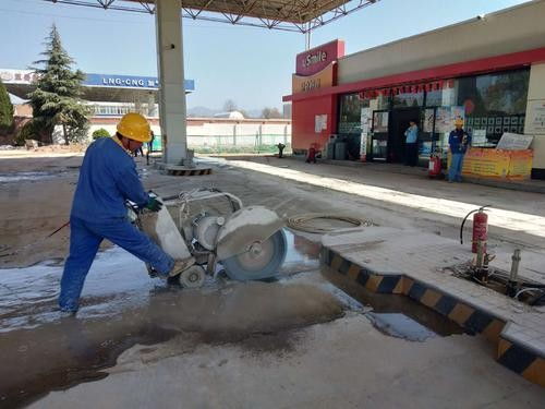 拆除汽车地板多少钱 拆除汽车地板多少钱
