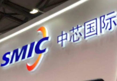 张文宏“不占年轻人位置”为啥获赞 张文宏“不占年轻人位置”为啥获赞