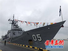 现场感受海军舰艇围岛进逼压迫感