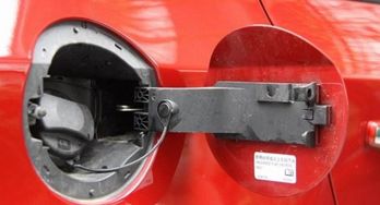 小汽车油箱多少升 小汽车油箱多少升