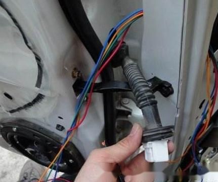 汽车改副电瓶多少钱一组(汽车改副电瓶费用详解,价格、作用及注意事项) 汽车改副电瓶多少钱一组(汽车改副电瓶费用详解,价格、作用及注意事项)