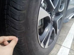 汽车轮胎补漏液加多少(汽车轮胎补漏液加多少,深入了解与操作指南) 汽车轮胎补漏液加多少(汽车轮胎补漏液加多少,深入了解与操作指南)