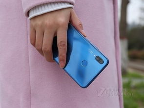 华为nove手机怎么拆 华为nove手机怎么拆