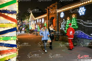 浙江一夜市摊位上演“商战风云” 浙江一夜市摊位上演“商战风云”
