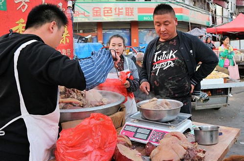 向排队顾客派发香烟槟榔 糖水铺道歉 向排队顾客派发香烟槟榔 糖水铺道歉